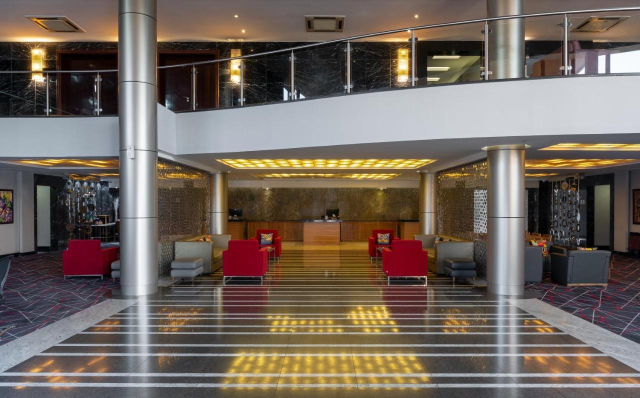 ラディソン ブル ホテル ルサカ エクステリア 写真 Lobby