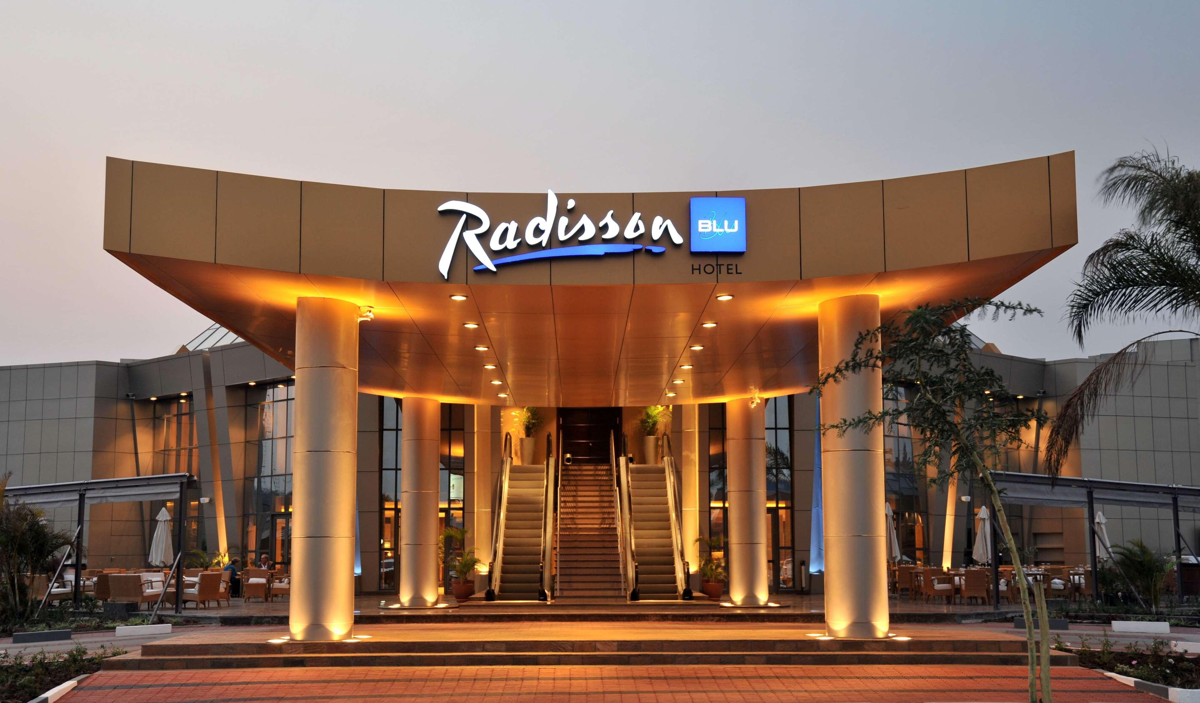 ラディソン ブル ホテル ルサカ エクステリア 写真 Radisson Blu Hotel, Hyderabad